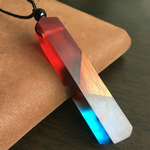 Cool Resin Wood Necklace